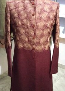 Elegant Men's Embroidered Kurta