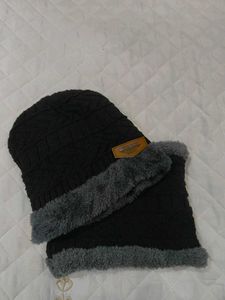 Black Knit Beanie &amp; Neck Warmer Set