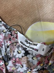 Floral Print Tie-Up Crop Top