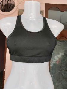 Black Wireless Sports Bra