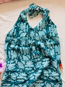 Green backless halter neck kurta
