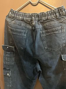 Trendy Black Cargo Jeans