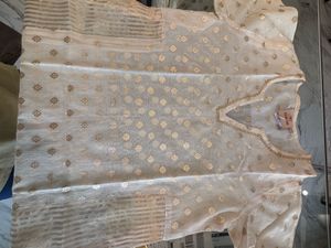 Elegant White Kurta with Foil Print