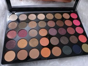 Swiss Beauty Hd Professional Eyeshadow Palette