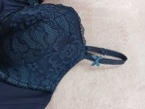 Lace Padded Underwire Bra..38B