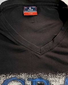 Men's Graphic Design V-Neck T-Shirt