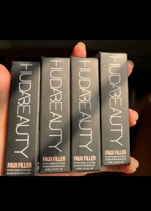 Huda Beauty Faux Filler Extra Shine Lip Gloss