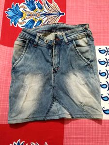 Stylish Denim Skirt