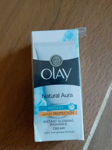 Olay Natural Aura Cream
