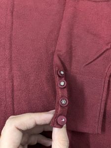 Chic Maroon V-Neck Top with Cuff Details