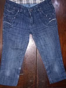 Chic Embellished Denim Jeans