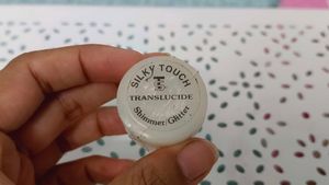 Silky Touch Shimmer Glitter eyeshadow&amp;body