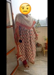 2gowns 1chunni