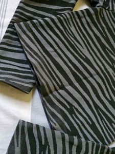 Stylish Zebra Print Long Sleeve Top