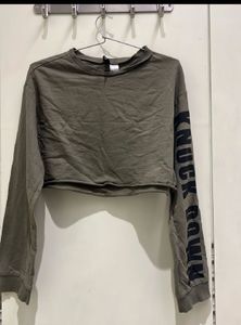 H&amp;M Divided Crewneck crop top