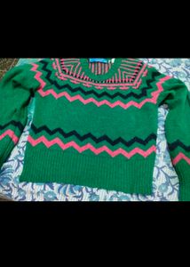 Stylish Green Patterned Sweater crop