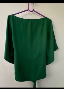 A btful Green Top