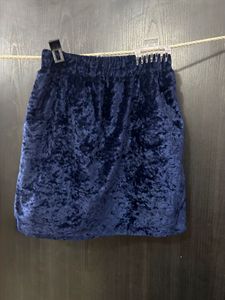 velvet mini skirt in good condition