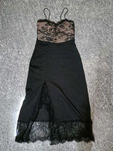 Lace midi dress