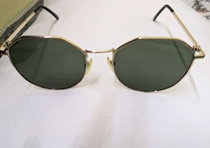Sun Glass With Golden Frame