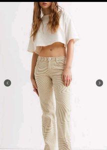 H&M Divided low rise flared trousers beige swirl✨️