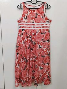 Chic Floral Sleeveless Midi Dress