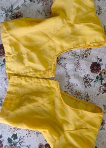 Beautiful Yellow Embroidered Saree