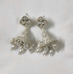 Elegant Jhumka Earrings with Pearls