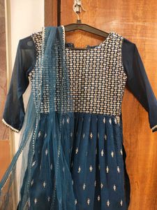 Elegant Teal Embellished kurta set