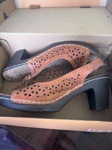 Stylish Cut-Out Platform Slingback Heels