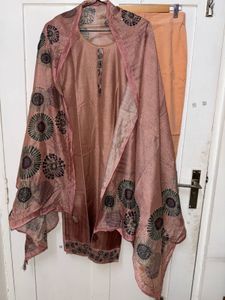 Elegant Rose Gold Kurta Set with Dupatta