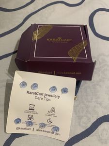 Karatcart Pearl &amp; Kundan Jewellery Set