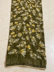 Elegant Floral Print Saree