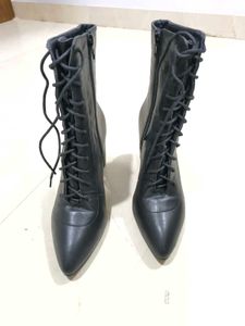 Stylish Black Lace-Up Heeled Boots