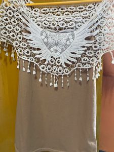 Sleeveles/ Offshoulder Top With Beautiful Neck Design, Color - Peach