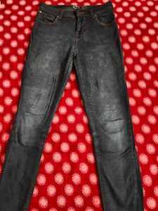 Dark Wash Skinny Jeans