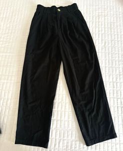 Classic Black Highwaisted  Pants🖤