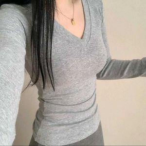 Grey ribbed V-neck top with lace detail