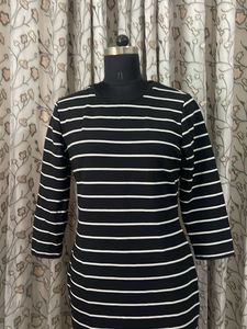 Chic Black &amp; White Striped Dress