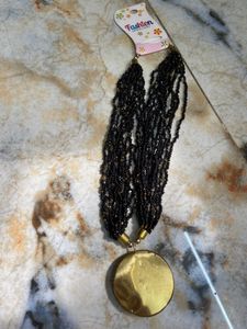 Chic Black Beaded Necklace with Pendant