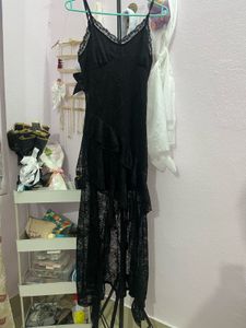 Elegant Black Lace Dress (XS)