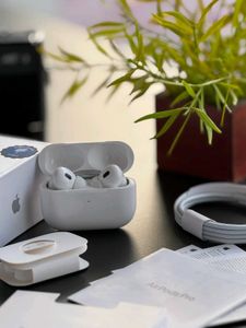 Apple AirPods Pro - Like New