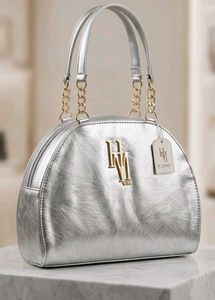 Glamorous Silver Chain Handbag