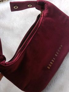 Bobbi Brown velvet Burgundy Suede Pouch♥️💕