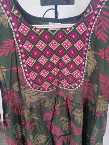 Embroidered Ethnic Kurta