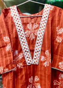 M, L size Rust Floral Kurta Set