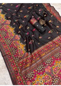 Elegant Black Saree with Intricate Peacock Motifs