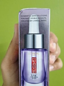 L'Oreal Revitalift Hyaluronic Acid Serum
