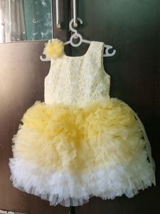 Fluffy Layers Crape Forck