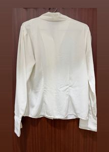 Cream V-Neck Long Sleeve Shirt